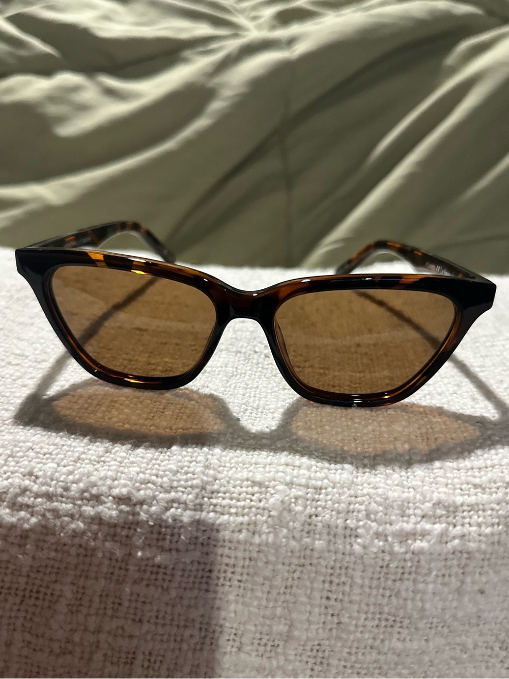 Le Specs- Unfaithful Sunglasses